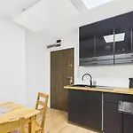 Retro Loft Apartment Chorzow